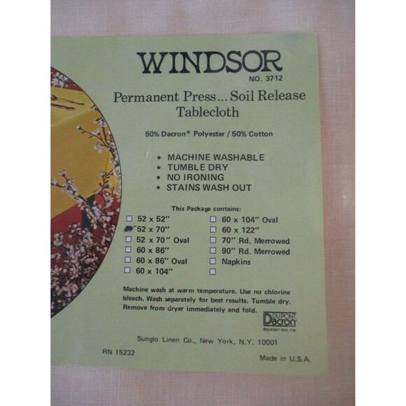 Vintage Windsor Holiday Tablecloth by Sunglo Linen Co. 52 x 70 NOS - Picture 6 of 6